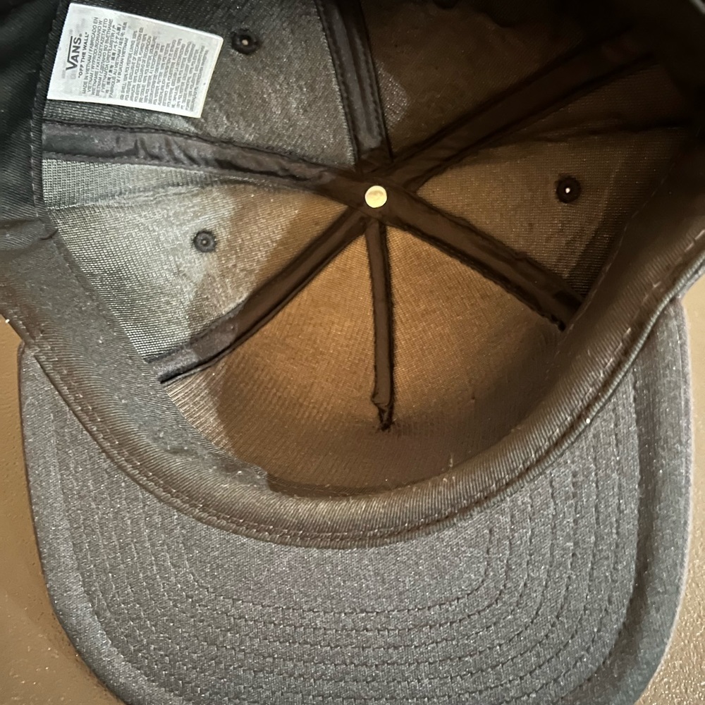 VANS HAT - Picture 2 of 4